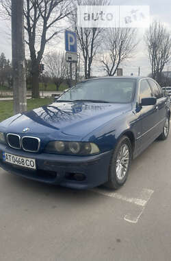 Седан BMW 5 Series 2001 в Тлумаче