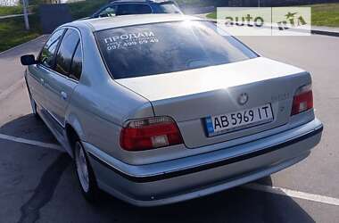 Седан BMW 5 Series 2000 в Виннице