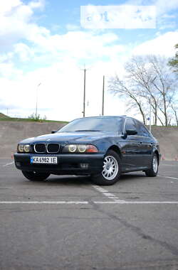 Седан BMW 5 Series 2000 в Киеве