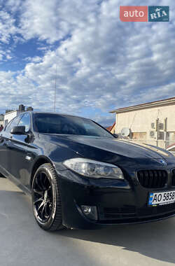 Седан BMW 5 Series 2012 в Мукачево