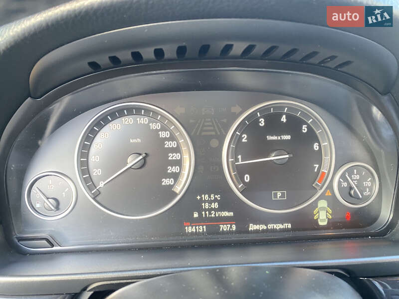 Седан BMW 5 Series 2012 в Мукачево