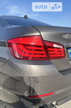 Седан BMW 5 Series 2012 в Староконстантинове