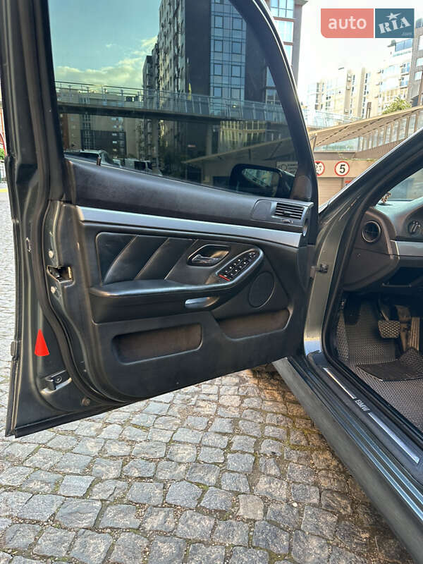 Універсал BMW 5 Series 2003 в Чернівцях