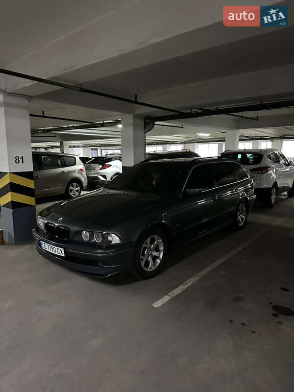 Універсал BMW 5 Series 2003 в Чернівцях