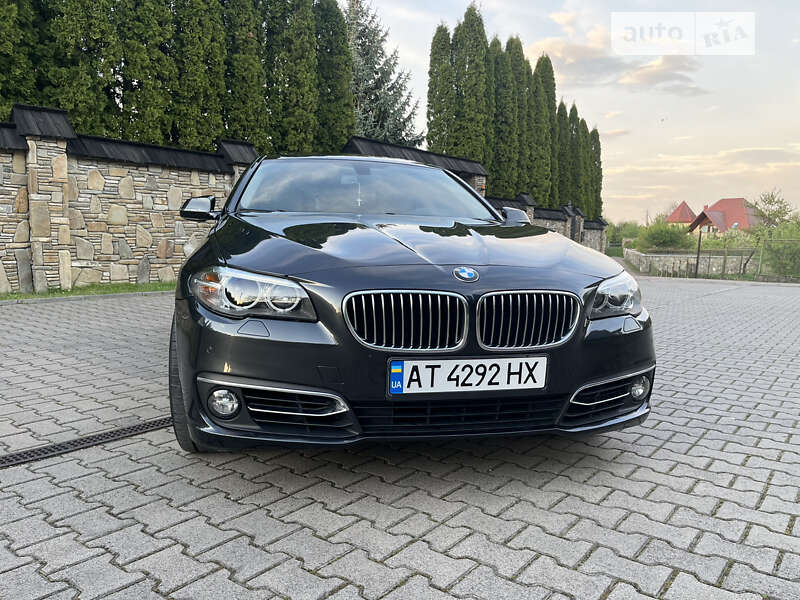 Седан BMW 5 Series 2015 в Надвірній