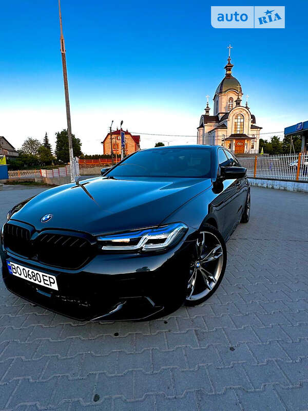 Седан BMW 5 Series 2018 в Бучаче