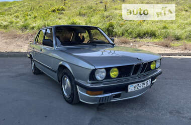 Седан BMW 5 Series 1983 в Одессе