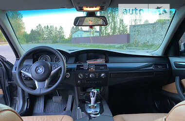 Седан BMW 5 Series 2007 в Дубні