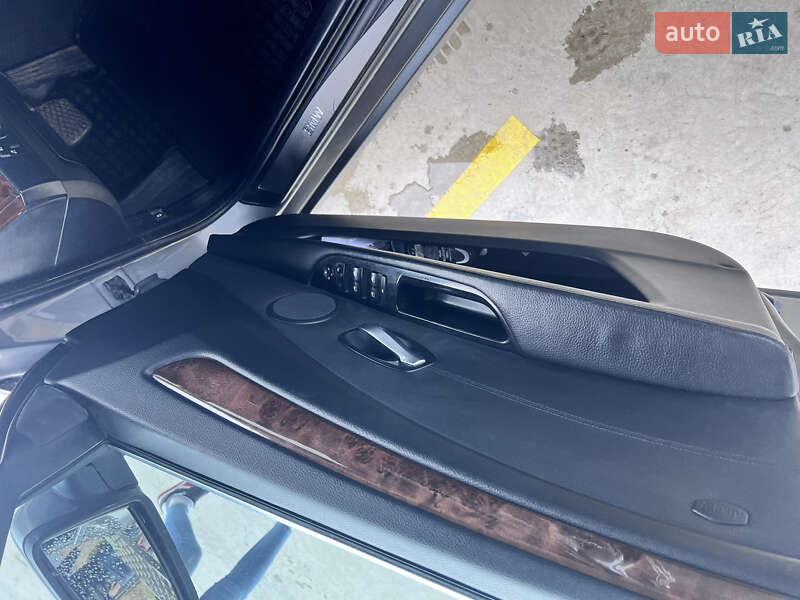 Седан BMW 5 Series 2008 в Тячеве