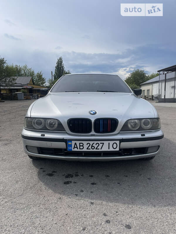 BMW 5 Series 2000