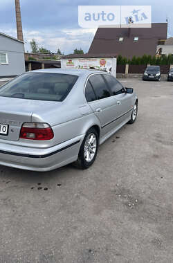 Седан BMW 5 Series 2000 в Хмільнику