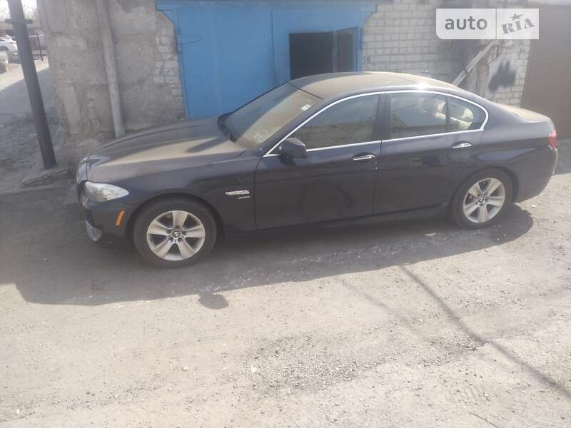 Седан BMW 5 Series 2011 в Дніпрі