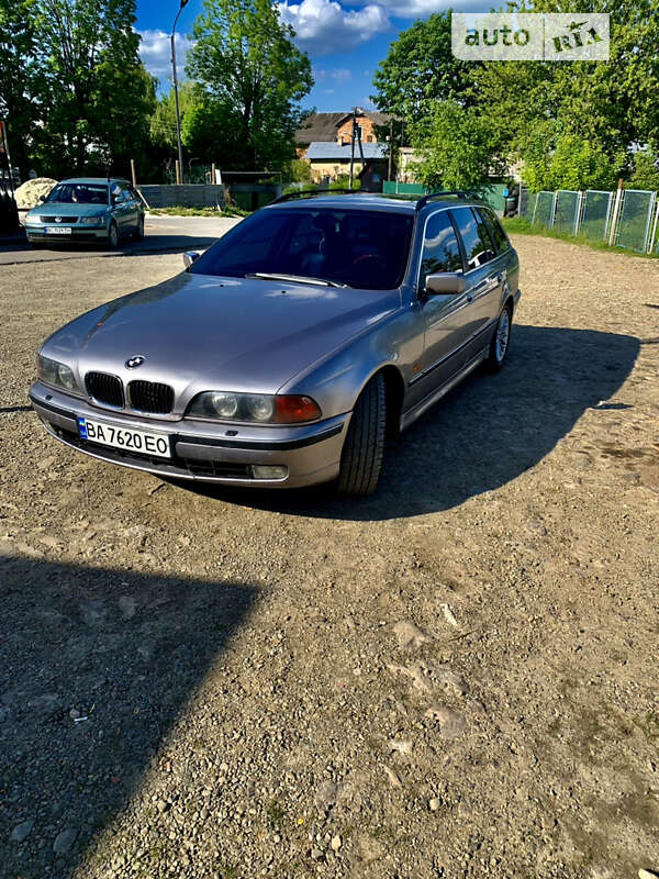 Универсал BMW 5 Series 1999 в Бориславе