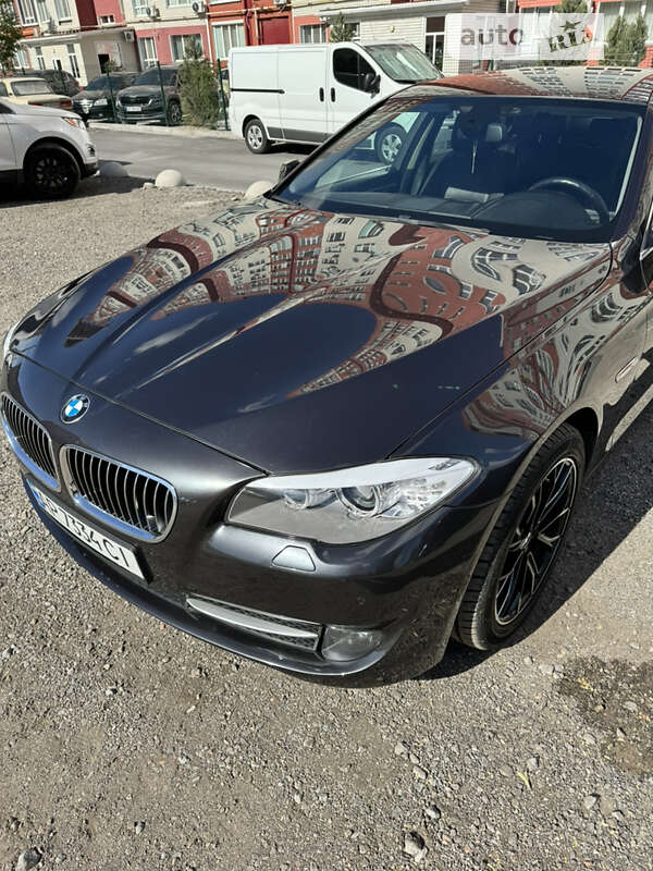 Седан BMW 5 Series 2013 в Запорожье