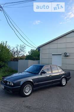 Седан BMW 5 Series 1995 в Одессе