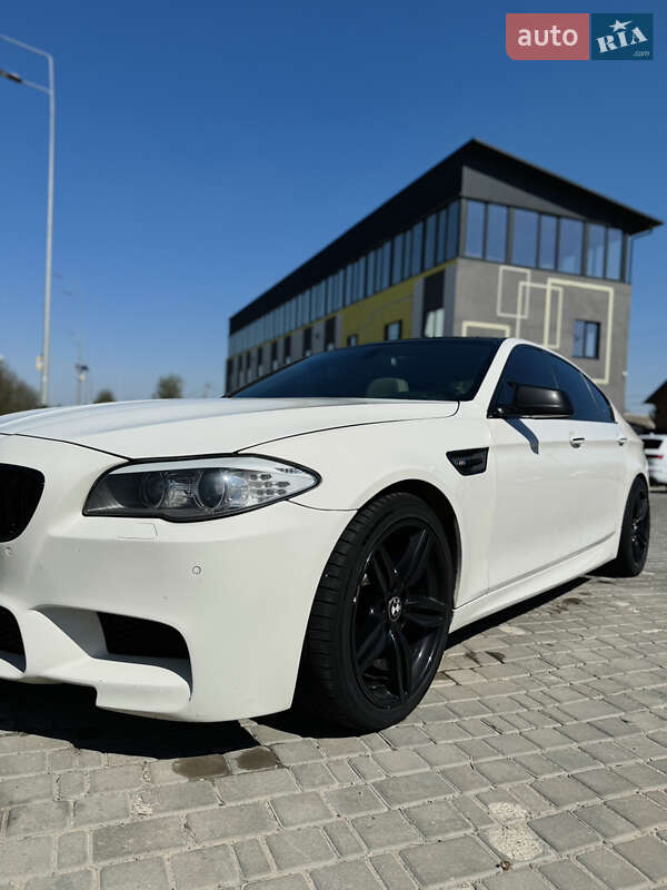 Седан BMW 5 Series 2013 в Виннице