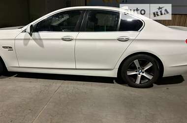 Седан BMW 5 Series 2012 в Стрию