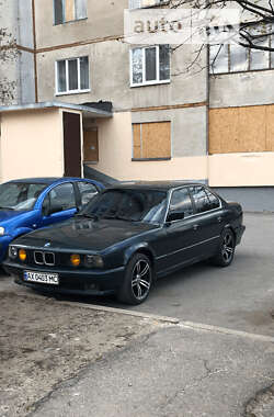 Седан BMW 5 Series 1989 в Харкові