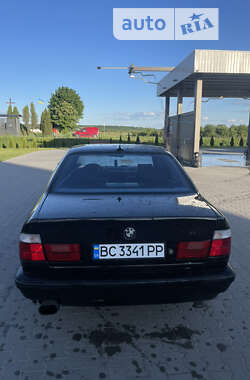 Седан BMW 5 Series 1992 в Львові