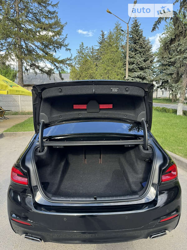 Седан BMW 5 Series 2018 в Виннице