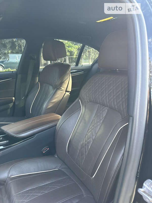 Седан BMW 5 Series 2018 в Виннице