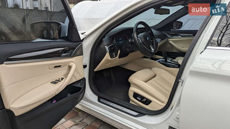 Седан BMW 5 Series 2019 в Киеве