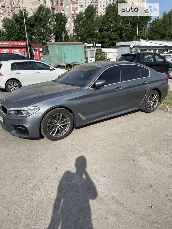 Седан BMW 5 Series 2017 в Києві фото 11 Седан BMW 5 Series 2017 в Києві