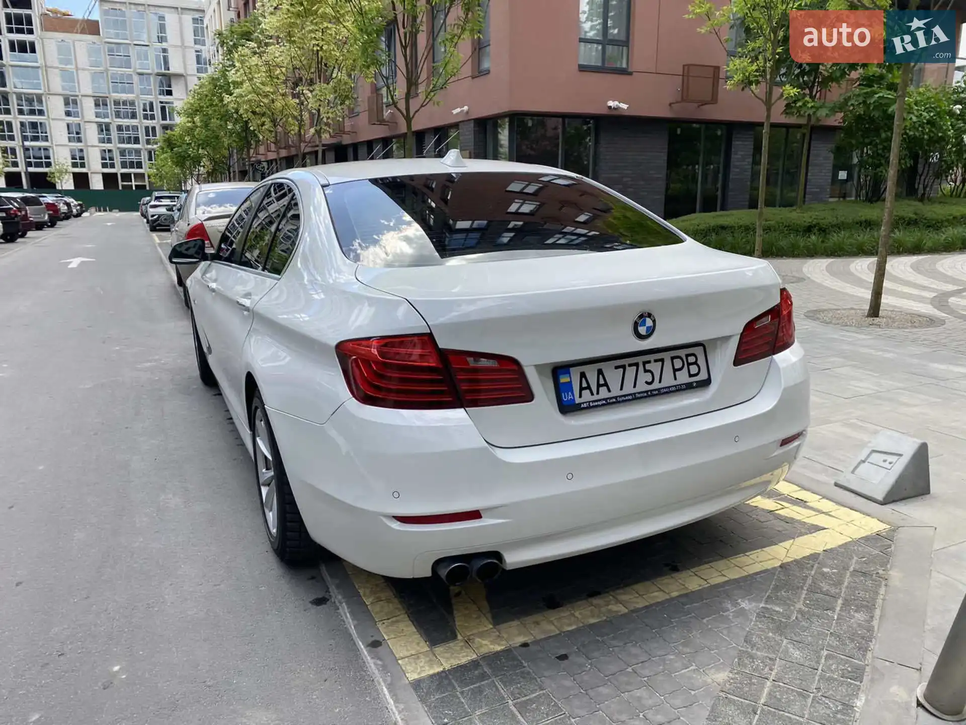 2016 BMW 5er - мініатюра 2