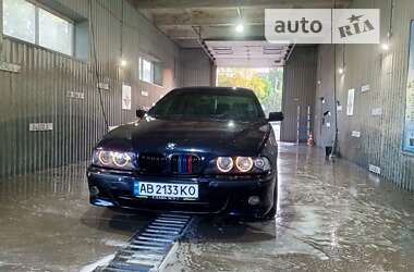 Седан BMW 5 Series 2002 в 