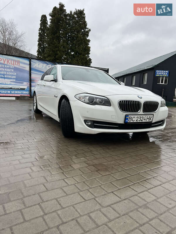 Седан BMW 5 Series 2011 в Львові