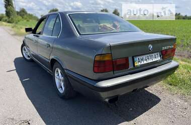 Седан BMW 5 Series 1990 в Казатине