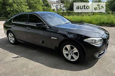 Седан BMW 5 Series 2013 в Бобровиці