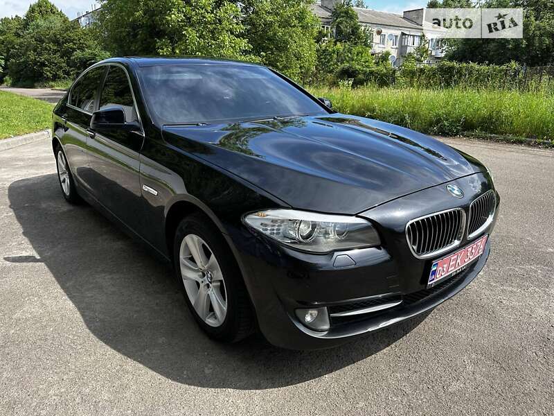 Седан BMW 5 Series 2013 в Бобровиці