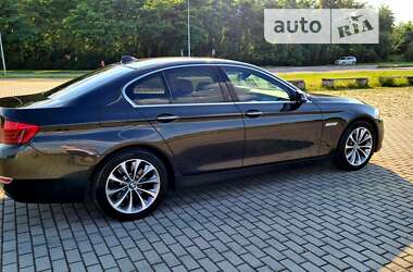 Седан BMW 5 Series 2013 в Львові