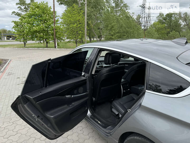 Лифтбек BMW 5 Series 2011 в Павлограде