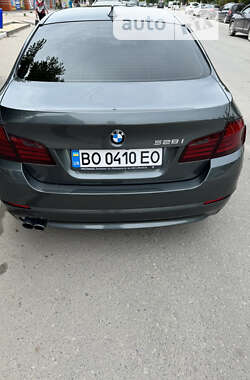 Седан BMW 5 Series 2013 в Волочиську