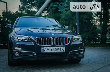 Седан BMW 5 Series 2015 в Дніпрі