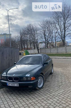 Седан BMW 5 Series 1999 в Хмельнике