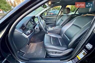 Седан BMW 5 Series 2013 в 