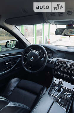 Седан BMW 5 Series 2012 в Львове