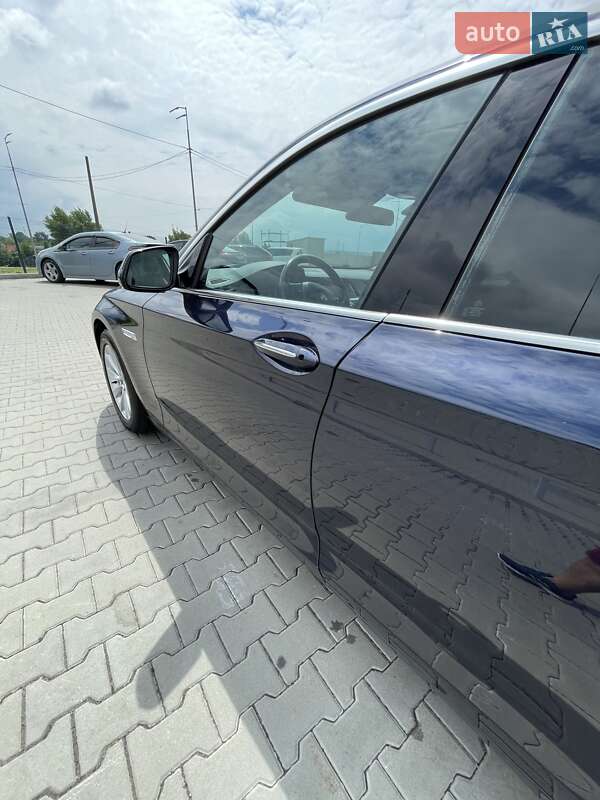 Седан BMW 5 Series 2017 в Киеве
