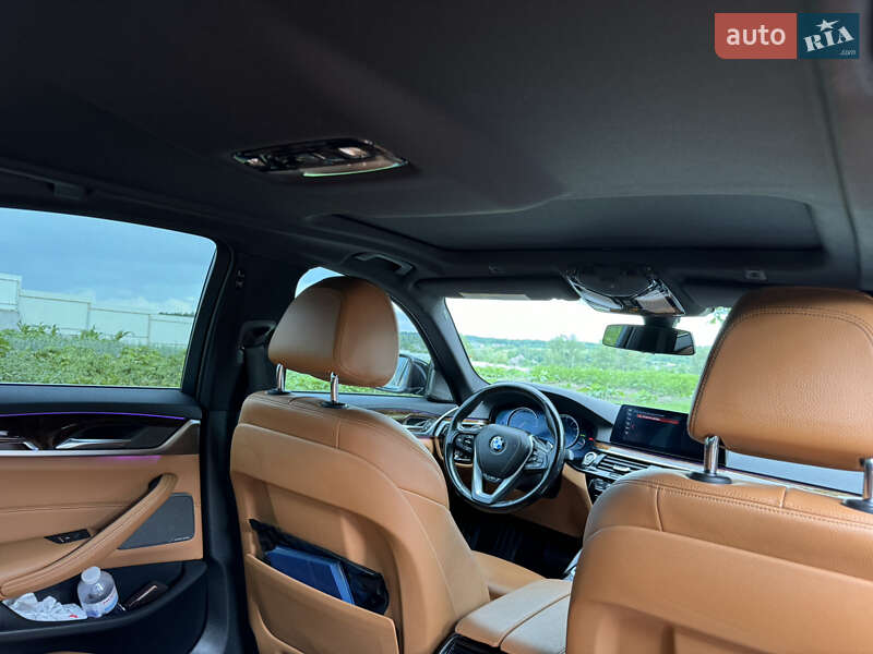 Седан BMW 5 Series 2018 в Дрогобичі