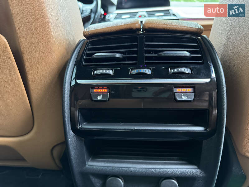 Седан BMW 5 Series 2018 в Дрогобичі