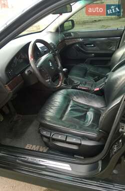 Седан BMW 5 Series 2002 в Херсоне