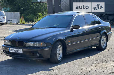 Седан BMW 5 Series 2000 в Днепре