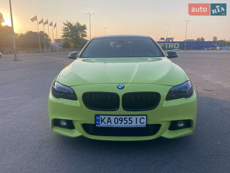 Седан BMW 5 Series 2016 в Киеве