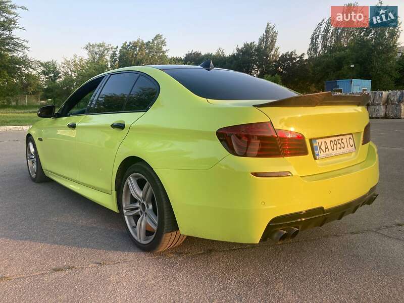 Седан BMW 5 Series 2016 в Киеве