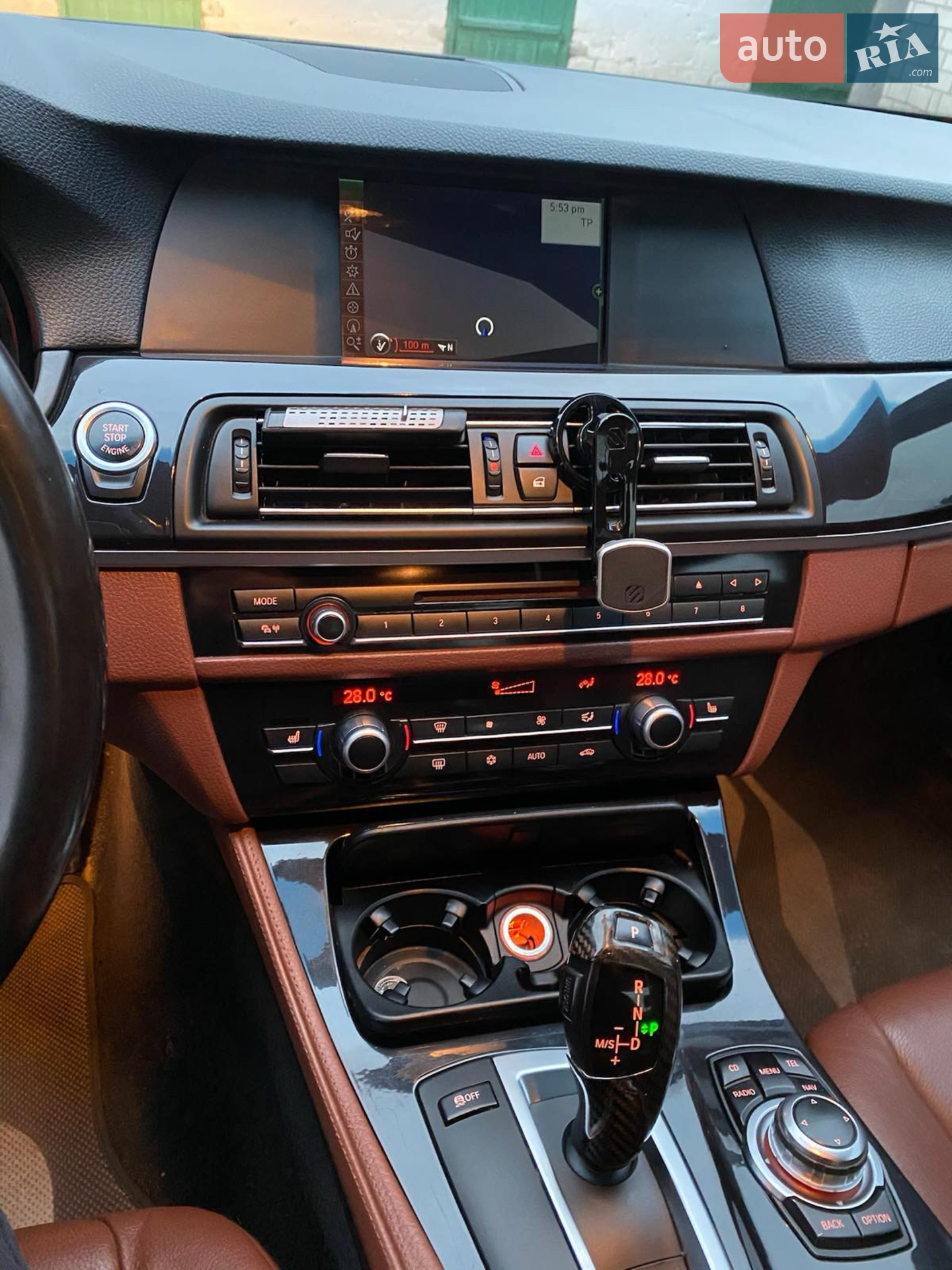 2011 BMW 5er - мініатюра 2