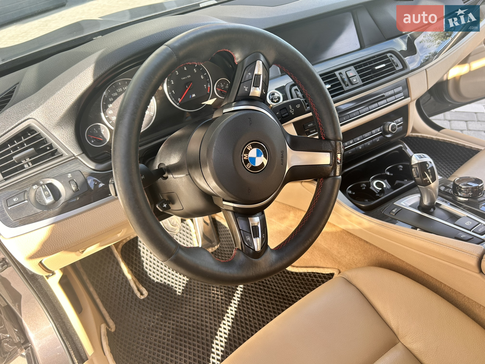 2010 BMW 5er - мініатюра 20