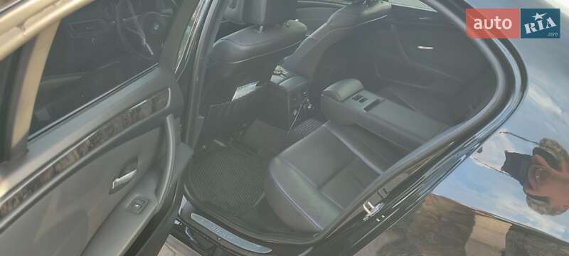 Седан BMW 5 Series 2009 в Раздельной